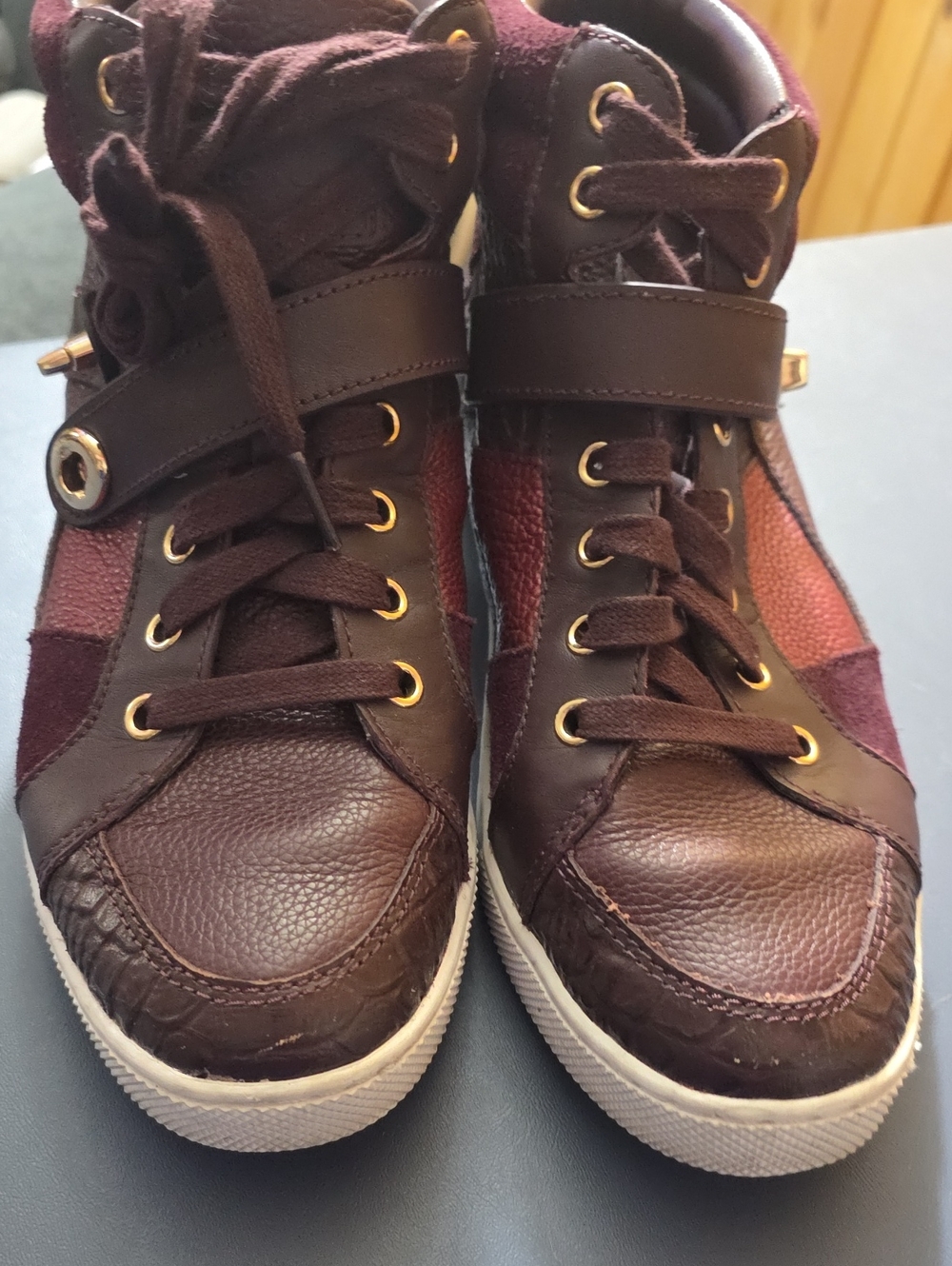 Coach "Pembroke Patchwork" Womens Size 10 High-Top Leather Sneakers in Burgundy